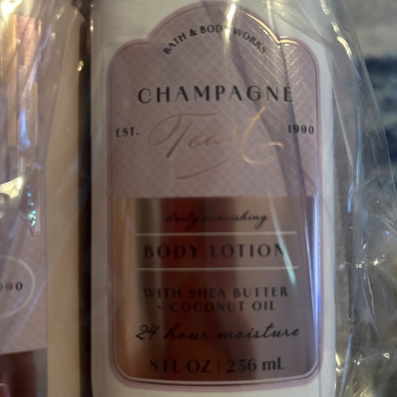 Bath and Body Works Champagne Toast Body Wash and Lotion Gift Set brand new - Picture 4 of 8